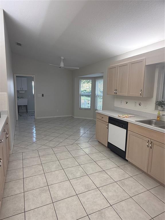 Building Photo - 9050 SE 135th Loop