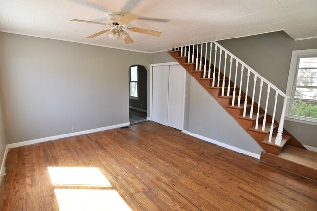 Building Photo - 1310 Vestal Ave