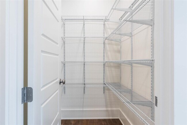 Building Photo - 414 Traditions Blvd