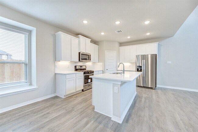 Building Photo - 821 Laguna Grn Ln