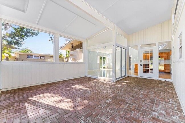 Building Photo - 6912 Alderwood Dr