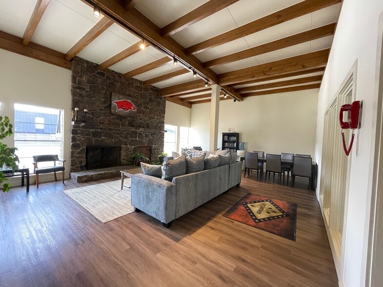 Jordan Living Apartments 2100 N Leverett Ave Fayetteville AR 72703