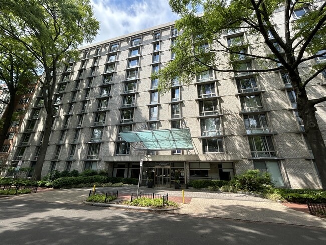 Primary Photo - 950 25th St NW