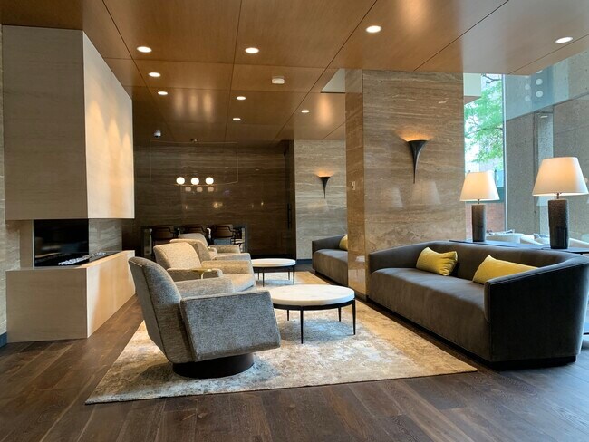 Building Photo - 1030 N State St