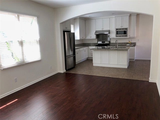 Building Photo - 94 Strawberry Grove