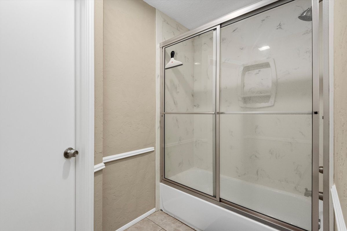 Building Photo - 16835 W Maglitto Cir