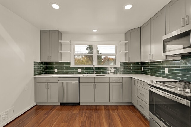 Building Photo - 119 Jasper Pl