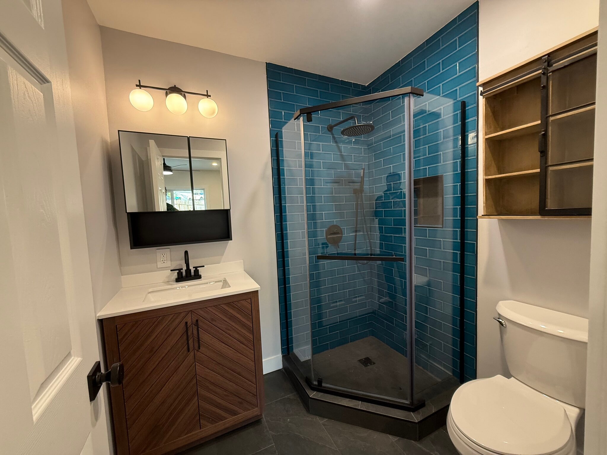 Building Photo - 3000 Parker Ave