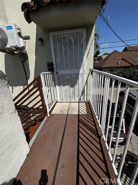 Building Photo - 4518 Normandie Ave