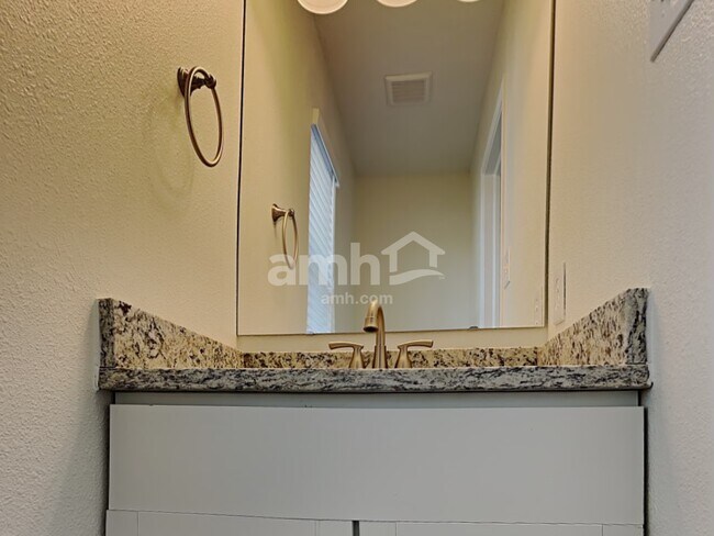 Building Photo - 3230 Brandenburg Dr