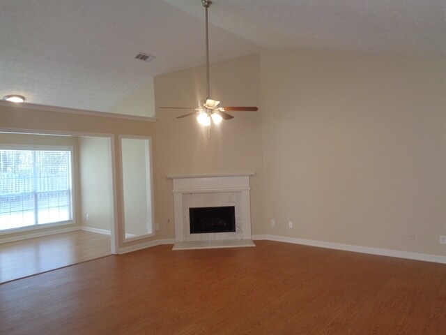Building Photo - 4620 English Oaks Ln NW