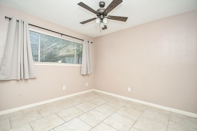 Building Photo - 7538 Quail Meadow Dr