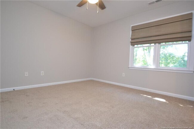 Building Photo - 1000 Bungalow Park Dr