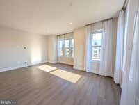 Building Photo - 6710 Belcrest Rd