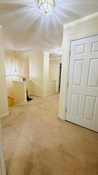 Landing/Hallway b/w 3-bedrooms - 21754 Cypress Valley Ter