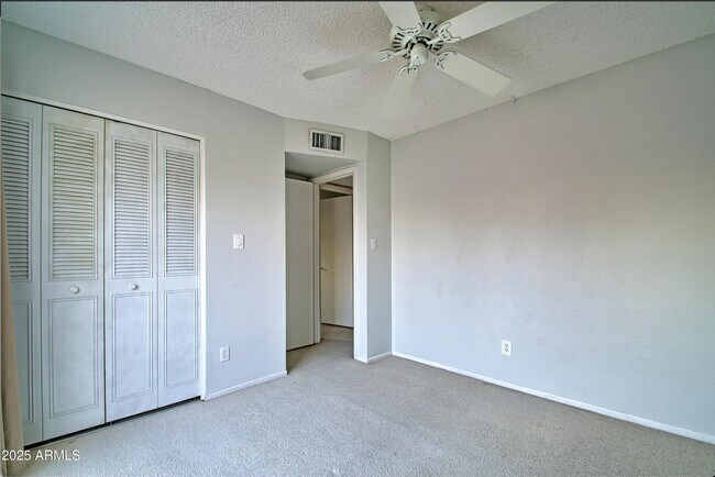 Building Photo - 6018 N 79th St