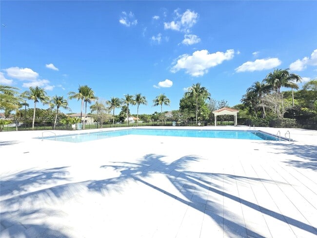 Building Photo - 16404 Diamond Head Dr