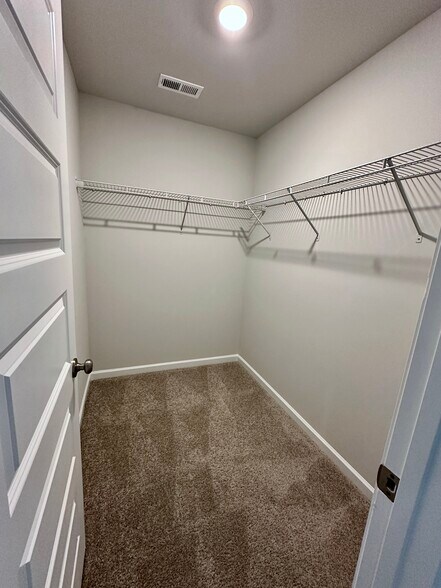 Building Photo - 14709 Ravenel Dr