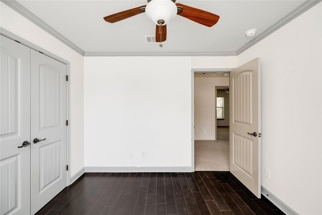 Building Photo - 483 McGarity