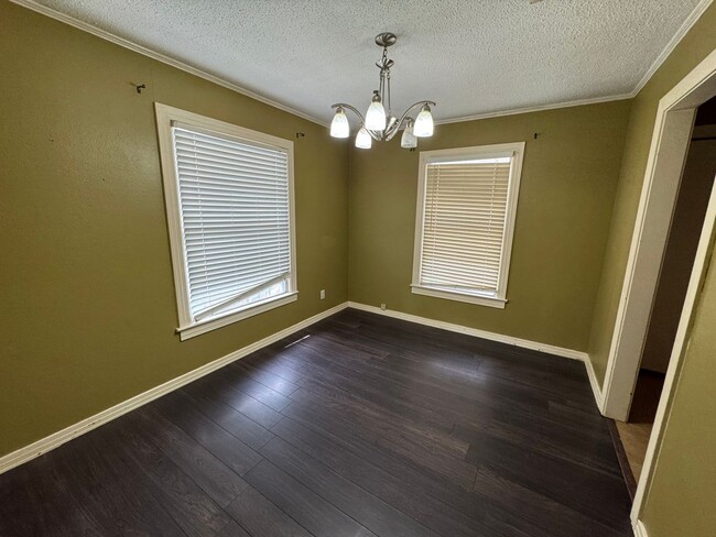 Building Photo - Gorgeous 2 bedroom home in Bossier