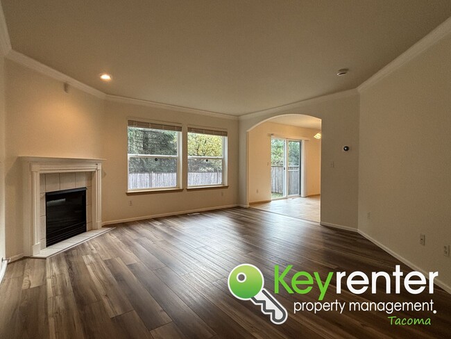 Building Photo - $200 Off First Month’s Rent - Beautiful Ho...