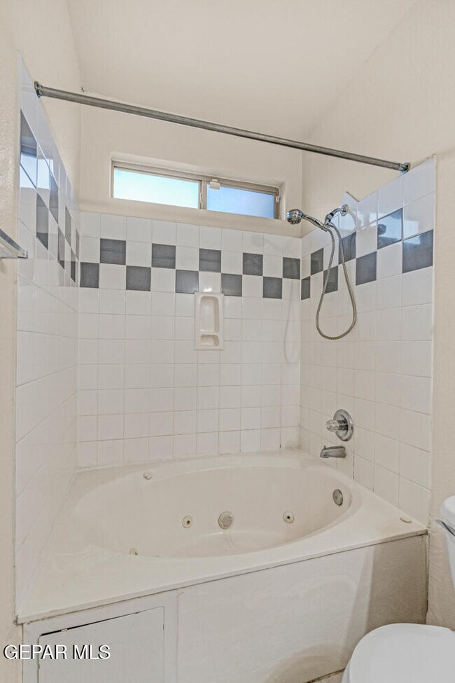 Building Photo - 9953 Marine Cir