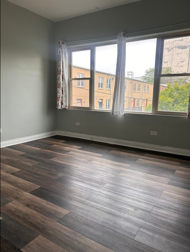 Building Photo - 5938 S Indiana Ave