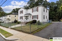 Building Photo - 84 Gladeside Ave