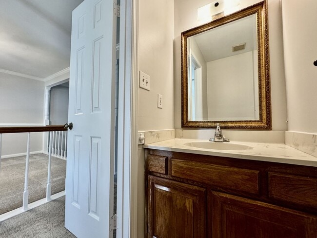 Building Photo - All Brick, End Unit Townhome in Kempsville...