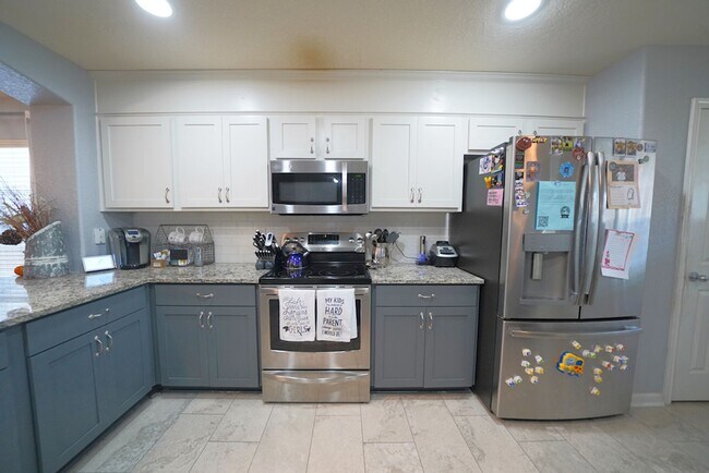 Building Photo - Gorgeous 5 Bedroom Rental in Cibolo! Realtor Commmission: $400