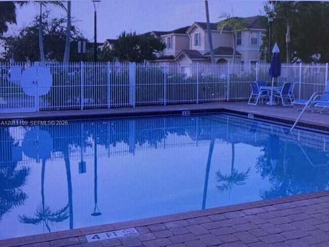 Building Photo - 12450 SW 125th Terrace