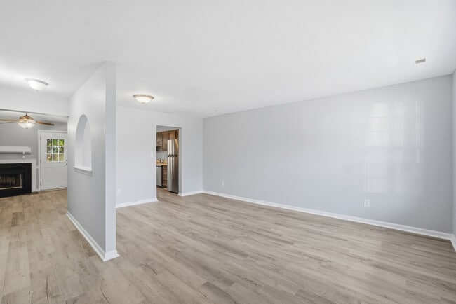 Building Photo - 55 Treasure Key