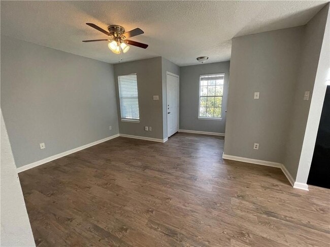 Building Photo - 7417 Vintage Hills Dr