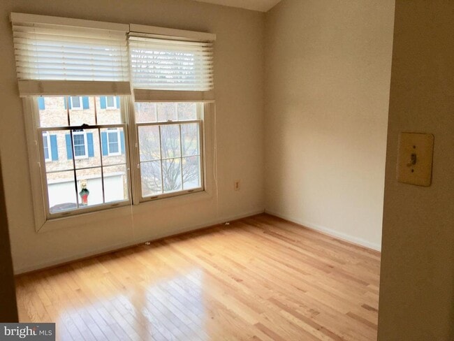 Building Photo - 2253 Journet Dr