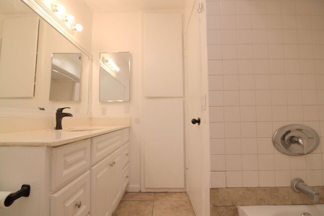 Building Photo - 21219 Roscoe Blvd