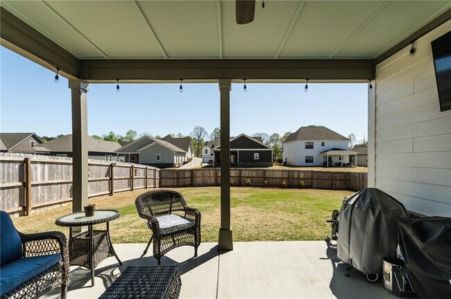 Building Photo - 2332 Rutland Rd