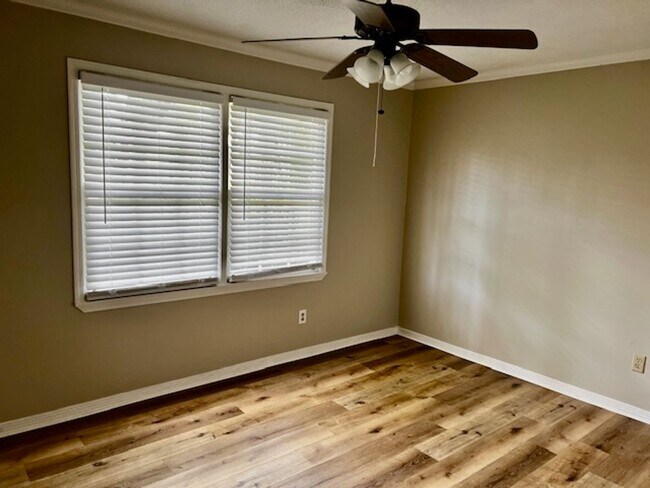 Building Photo - Rivier Du Chien rental right on the golf course