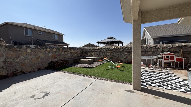Building Photo - 11613 Flor Galatea Wy
