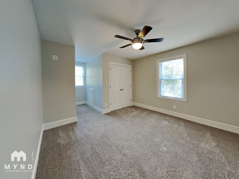 Building Photo - 1308 Hickory Hollow Ln