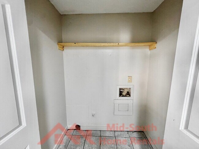 Building Photo - 7312 Countryside Road