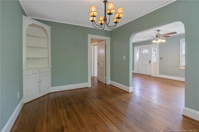 Building Photo - 209 N Churchill Dr