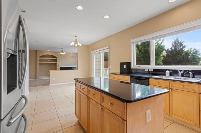 Building Photo - 625 S Snowmass Cir