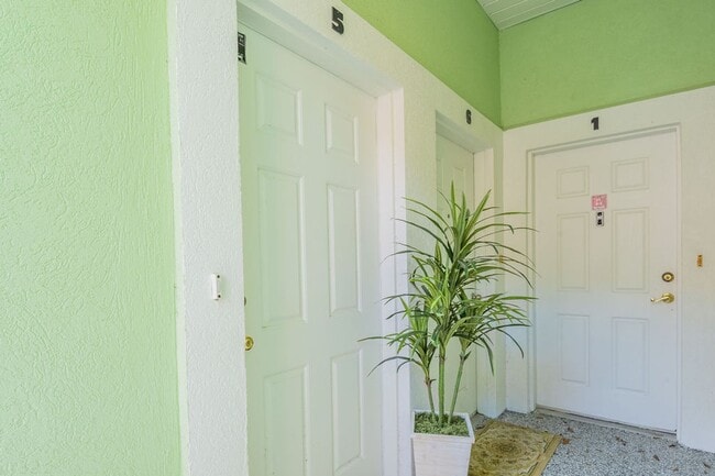 Building Photo - Heron's Landing End Unit Overlooking the Sparkling Community Pool