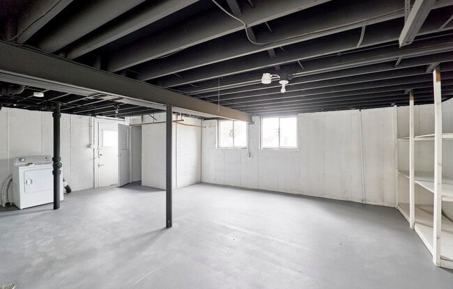 Building Photo - 5134 Red Cedar Ct