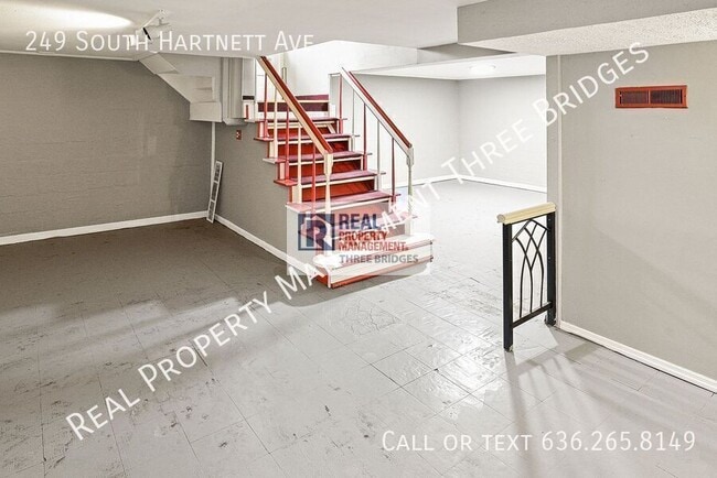 Building Photo - 249 S Hartnett Ave