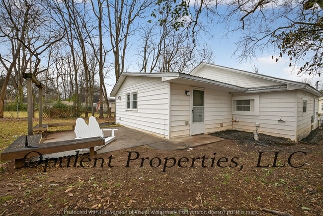 Building Photo - 1216 Stevens Ave NE