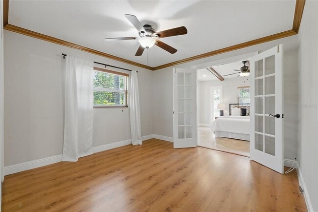 Building Photo - 4926 Camellia Way S