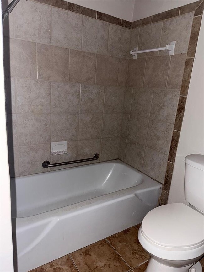 Building Photo - 1137 NW 104th St