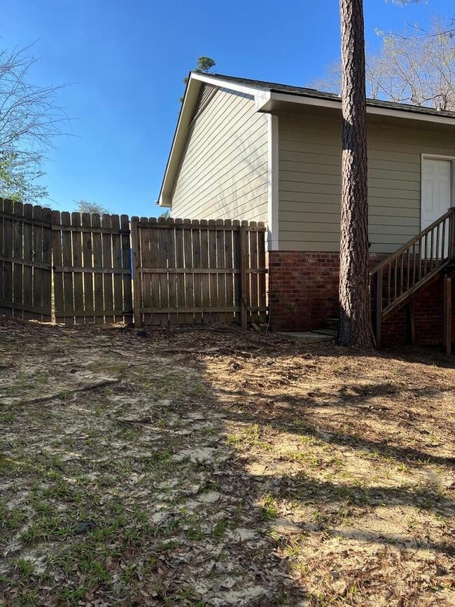 Building Photo - 6930 Melbourne Dr