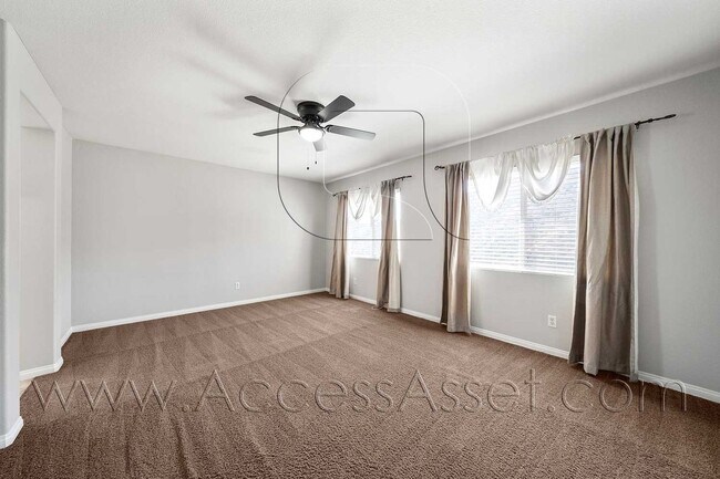 Building Photo - Spacious 4 Bed + Loft Home with 3-Car Garage in Lake Elsinore